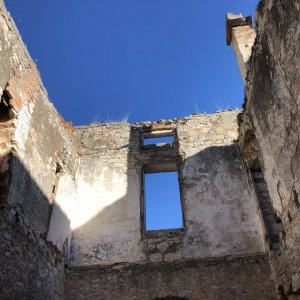 Ruine in Klôstar