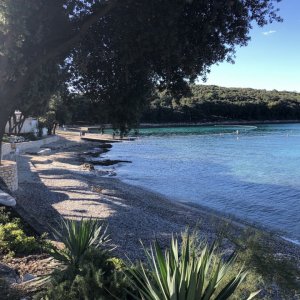 Istrien: Vrsar > Strandabschnitt auf dem Camping Porto Sole