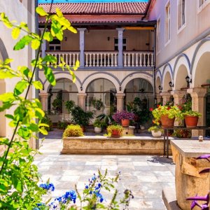 Dalmatien: VISOVAC > Franziskaner Kloster