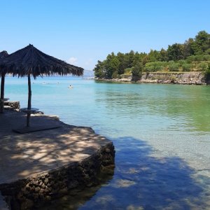 Dalmatien: INSEL HVAR > Bucht bei Jelsa