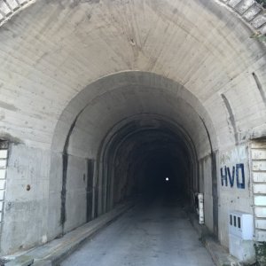 Tunnel 2.JPG