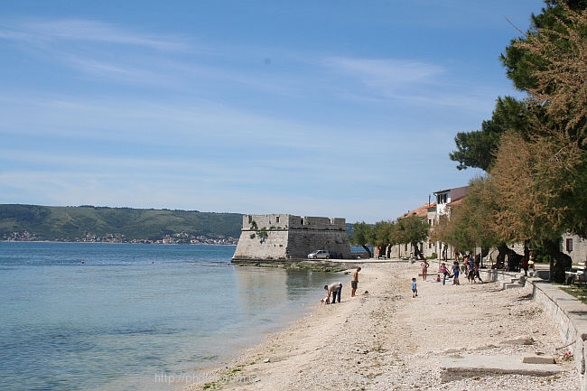 KASTEL_STAFILIC_Festung_Turm_IMG_3789.jpg