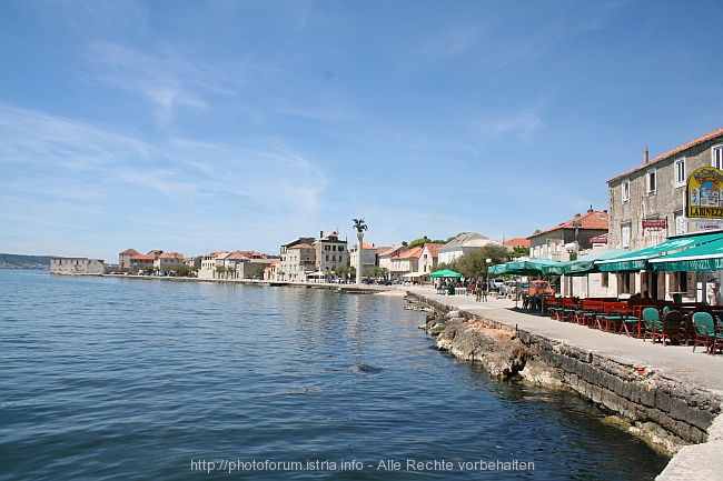 KASTEL_STARI_Blick_nach_Kastel_Novi_IMG_3824.JPG