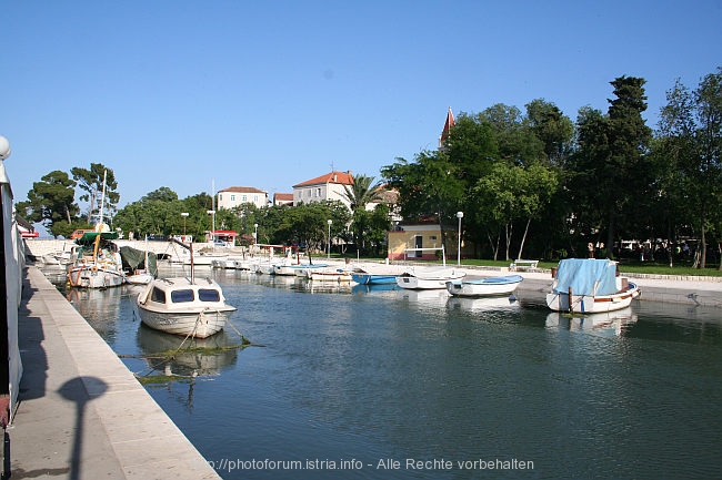 TROGIR_Kanal_zum_Festland_IMG_4355.jpg