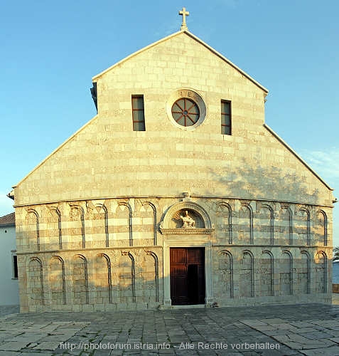 Panorama-Marienkirche.JPG