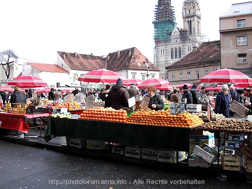 Reisebericht_u2004-12-29-176D_Zagreb-Kaptol-Dolac_Marktplatz.jpg
