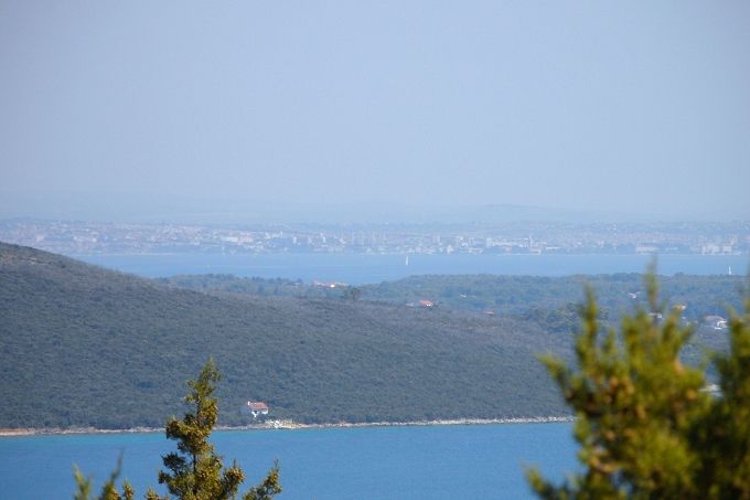 107_Blick_von_Sestrunj_nach_Zadar.jpg