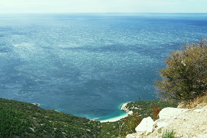 136_Lubenice_Blick_auf_das_aufgewhlte_Meer.jpg