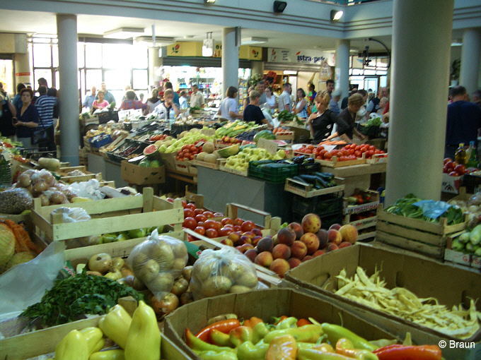 Markthalle_Podlabin.jpg