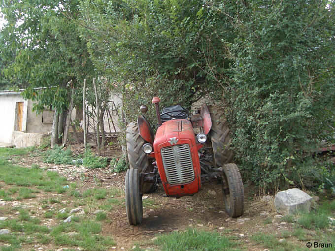 Traktor.jpg