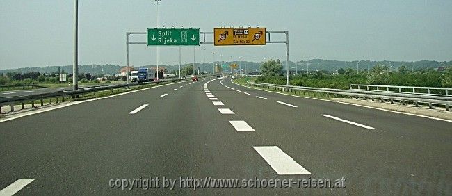 AutobahnKarlovacPlitvice.jpg