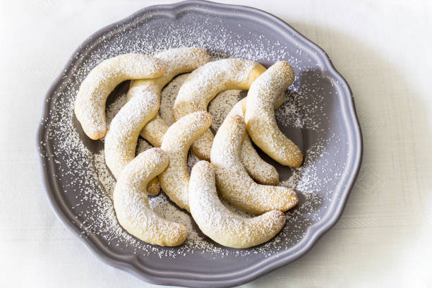 german-christmas-pastries-vanilla-crescent-vanillekipferl-on-grey-picture-id871308032