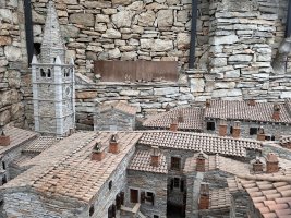 IMG_7999.JPG IMG_7999.JPG