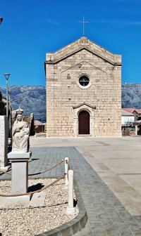 5 Kirche Razanac.jpg