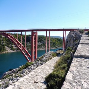 Maslenica Brücke (5).JPG