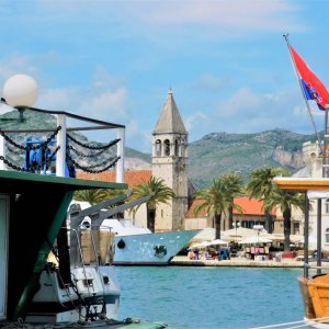 Dalmatien: CIOVO> Blick auf Trogir