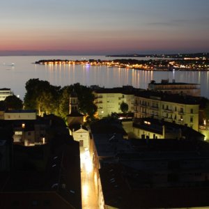 Zadar bei Nacht