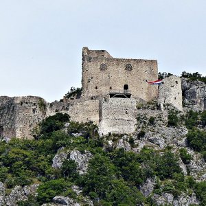 Dalmatien>Die Burgruine von Vrlika