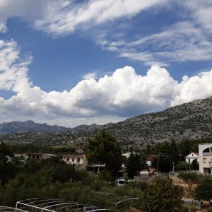 Dalmatien: STARIGRAD-PAKLENICA > Wolken über dem Velebit
