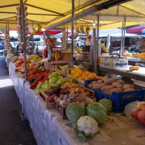 Dalmatien: Trogir > Markt