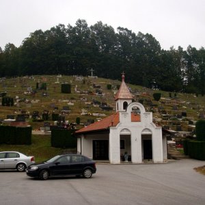 Nördliches Kroatien: an der Grenze Slov-Cro > Friedhof Cvetlin