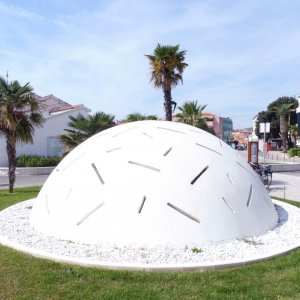 Dalmatien: VODICE > Denkmal für die Opfer des jugoslawischen Kommunismus