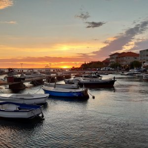 Dalmatien: STARIGRAD PAKLENICA > Hafen 2.jpg