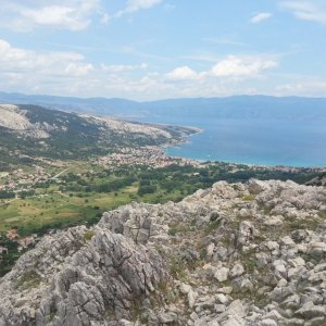 Kvarner: Insel Krk > Blick hinab auf Baška