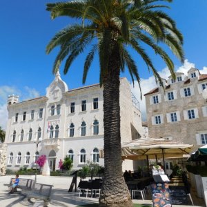 Dalmatien: Trogir> Schule