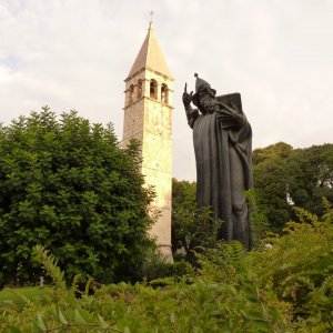 Dalmatien: SPLIT > Statue des Gregor von Nin