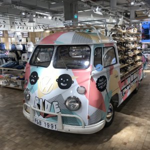 VW Bus (4).JPG