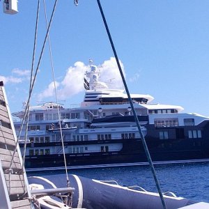 Dalmatien > Lastovo > Mega-Yacht