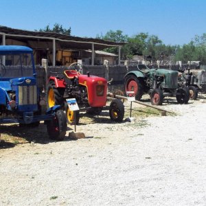 Istrien NOVA VAS Traktor Story 6.JPG