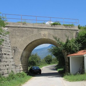 Eisenbahnbrücke.JPG