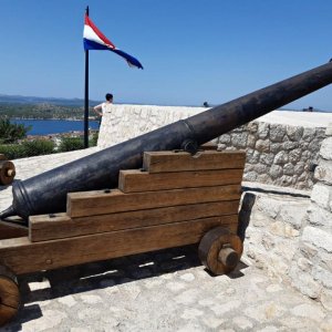 53_Sibenik Festung Baron.jpg