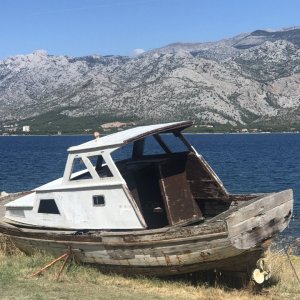 Dalmatien: VINJERAC<Holzboot