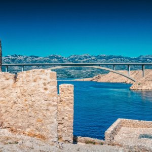 Dalmatien: PAG > Ruine "Fortica"