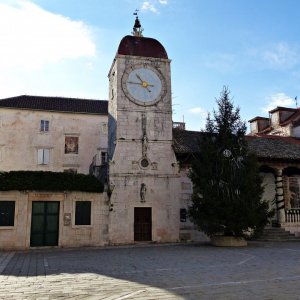 Dalmatien>Marktplatz in Trogir