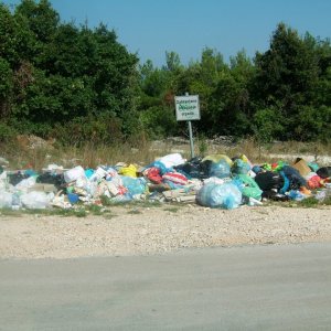 Istrien: KAVRAN > Müllentsorgungssystem anders