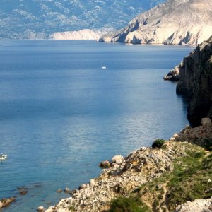 Kvarner: Insel KRK > Wanderung in Küstennähe bei Baska