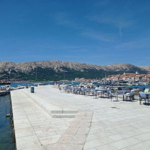 Kvarner: Krk> Baška> Bestuhlter Steg