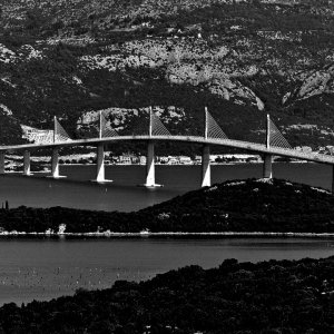 Die Brücke von Peljesac