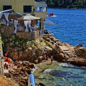 Istrien: ROVINJ > Restaurant mit Adria