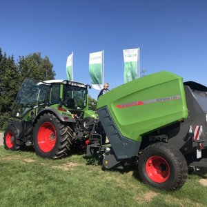 Fendt 08 (34).JPG