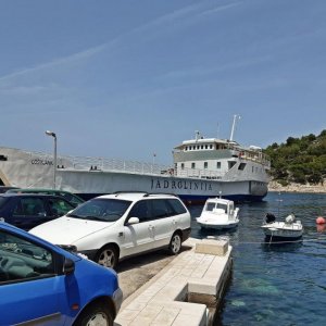 39_Schifffahrt Sibenik Zirje.jpg