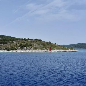 60_Schifffahrt Sibenik Zirje.jpg