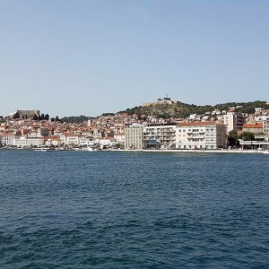 75_Schifffahrt Sibenik Zirje.jpg