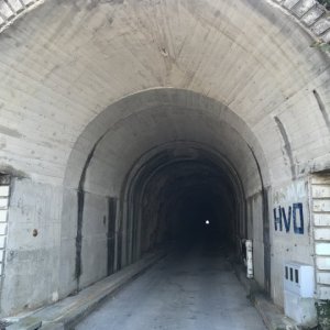 Tunnel 2.JPG