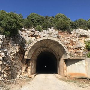 Tunnel 3.JPG