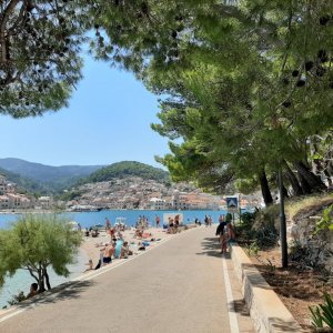 Dalmatien: INSEL BRAC > Strand in Pucisca